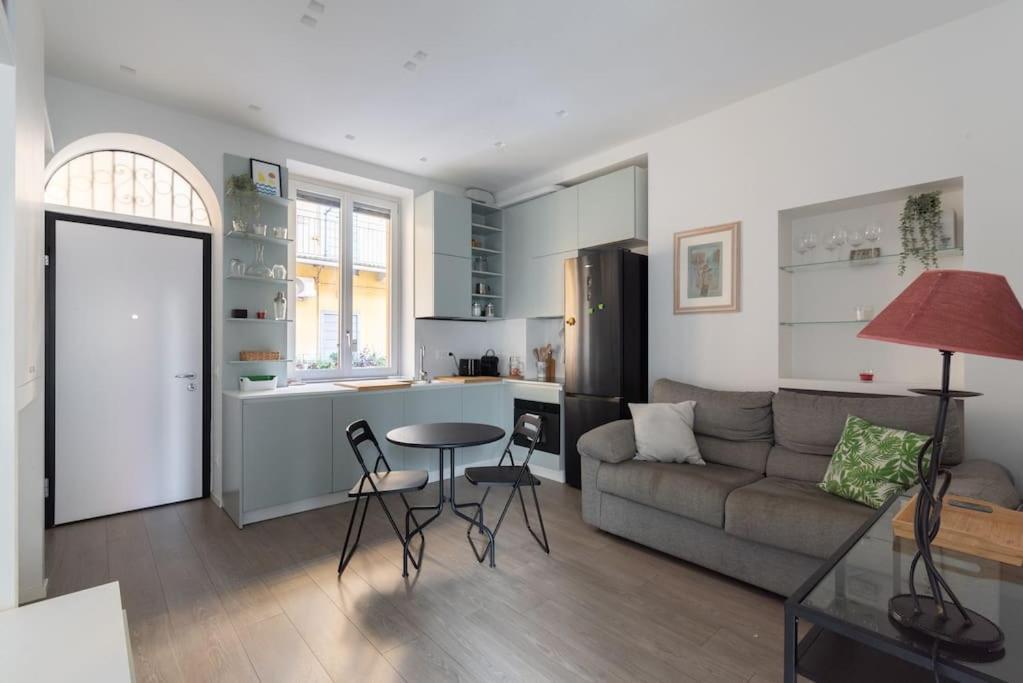 Cozy Apartment: Fioravanti12 Milan